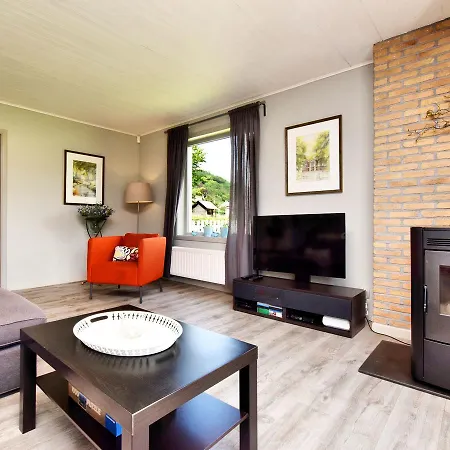 Comfortable Bungalow In Durbuy With River Ourthe View *