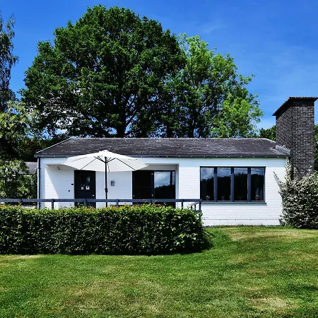 Comfortable Bungalow In Durbuy With River Ourthe View بيت للعطل *