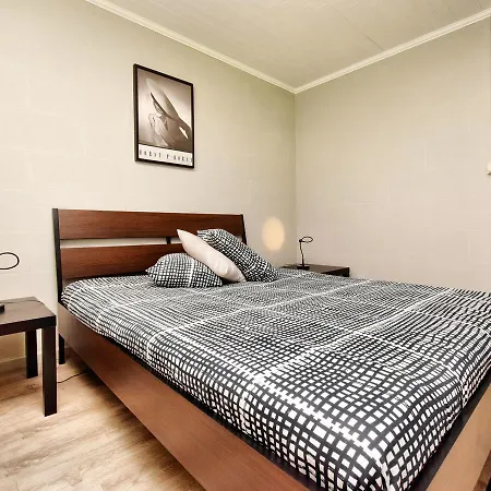 Vakantiehuis Comfortable Bungalow In Durbuy With River Ourthe View Bomal